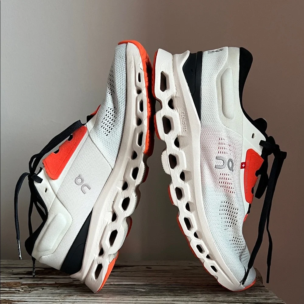 On Running Men's/Unisex White Black Orange Cloud Sneakers - Picture 5 of 14